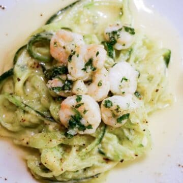 A healthy twist on a favorite: Fettucini alfredo ala cukes and cauli recipe uses nourishing bone broth & veggies for gluten free, dairy free pasta dinner