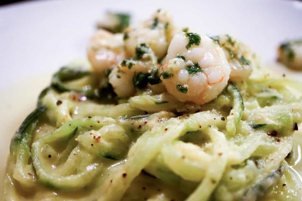 A healthy twist on a favorite: Fettucini alfredo ala cukes and cauli recipe uses nourishing bone broth & veggies for gluten free, dairy free pasta dinner