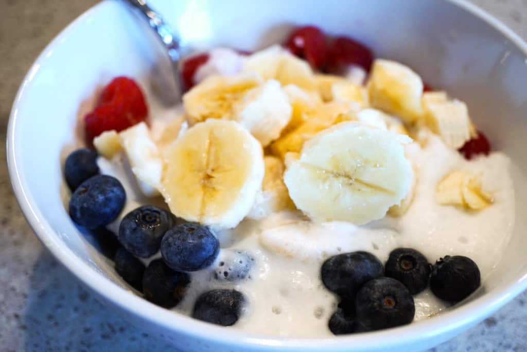 Energizing Paleo Breakfast Bowls Recipe that takes seconds to prepare and leaves you feeling light and full all morning. Healthy and Delicious.