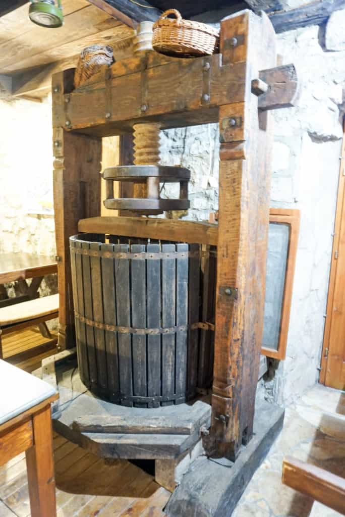 Wine Tour and Traditional Peka Cooking Class in Croatia's Peljesac Peninsula. A perfect way to explore Dalmatia and a great day trip from Dubrovnik.